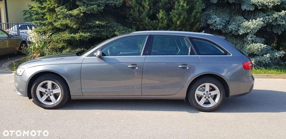 Audi A4 Avant 2.0 TDI DPF quattro Attraction - 5