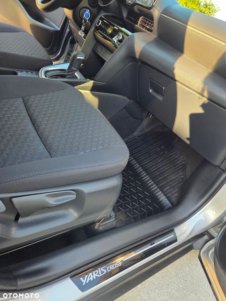 Toyota Yaris Cross - 15