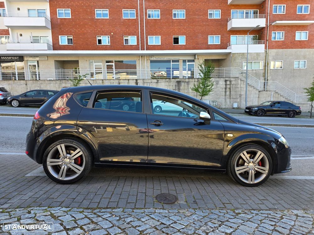 SEAT Leon 2.0 TDI DPF FR - 8