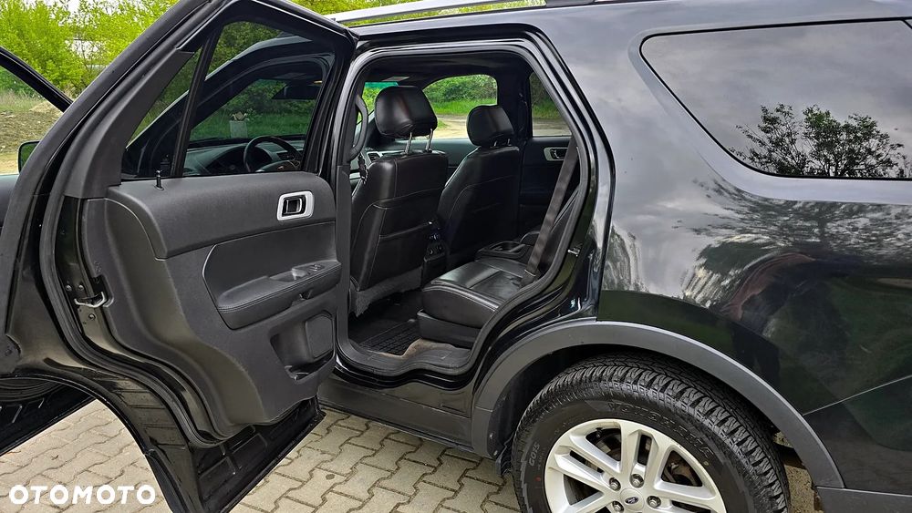 Ford Explorer - 14