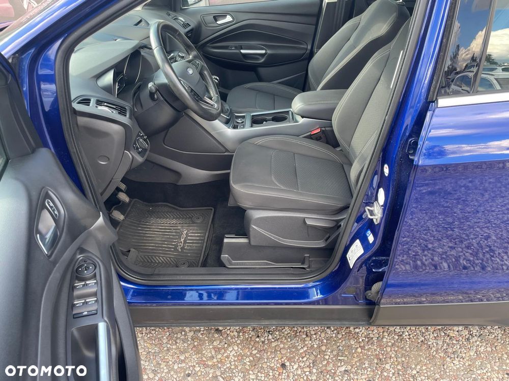 Ford Kuga - 16
