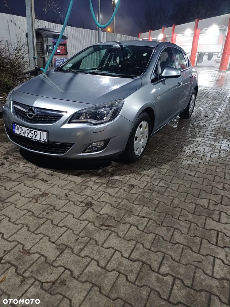Opel Astra 1.6 Cosmo - 1