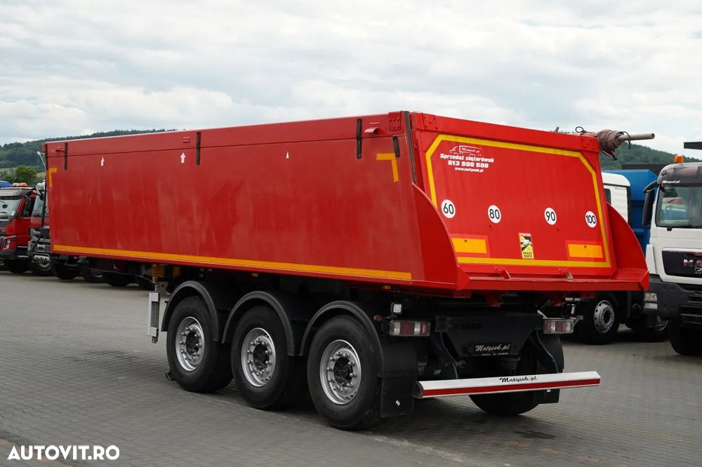 Altul BASCUNĂ 25 m3 / ALUMINIU / AXĂ RIDICATĂ / 5.100 KG / - 5