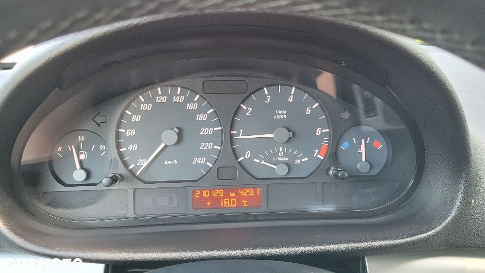 BMW Seria 3 - 36