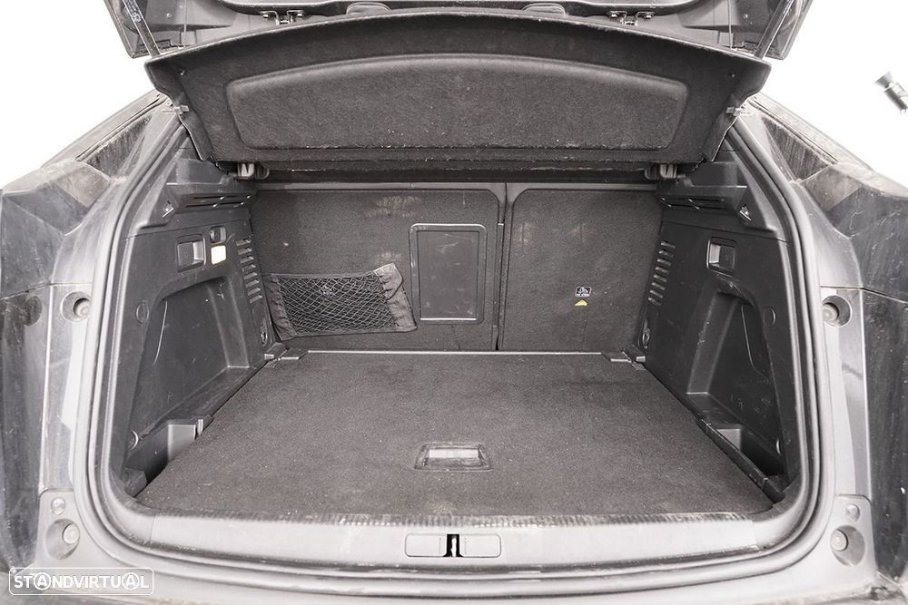 Peugeot 3008 1.2 PureTech GT EAT8 - 23