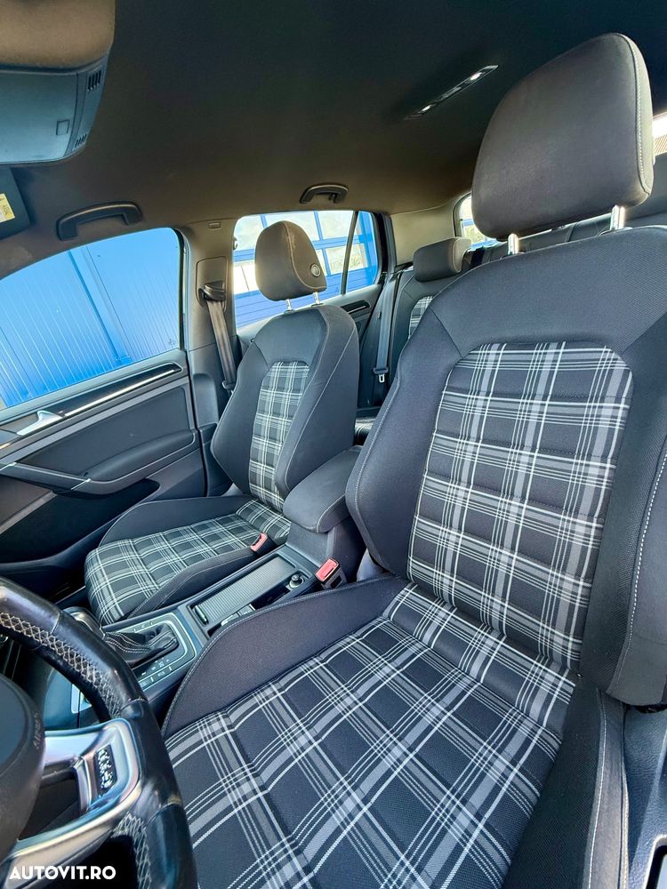 Volkswagen Golf GTD 2.0 TDI SCR DSG - 9