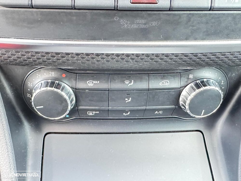 Mercedes-Benz A 180 CDI BlueEFFICIENCY - 15