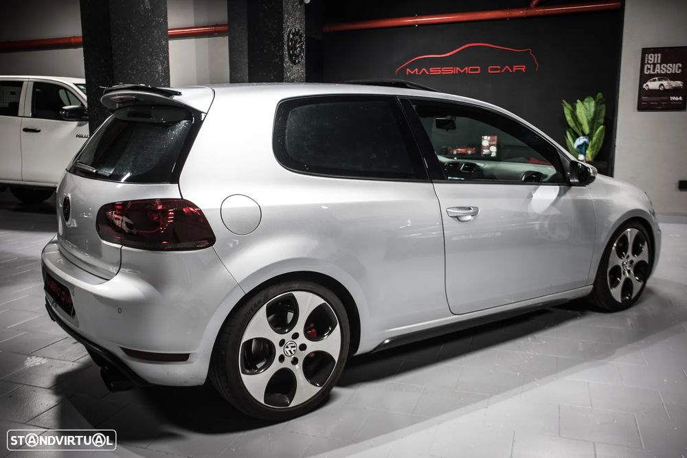 VW Golf 2.0 GTI DSG - 3