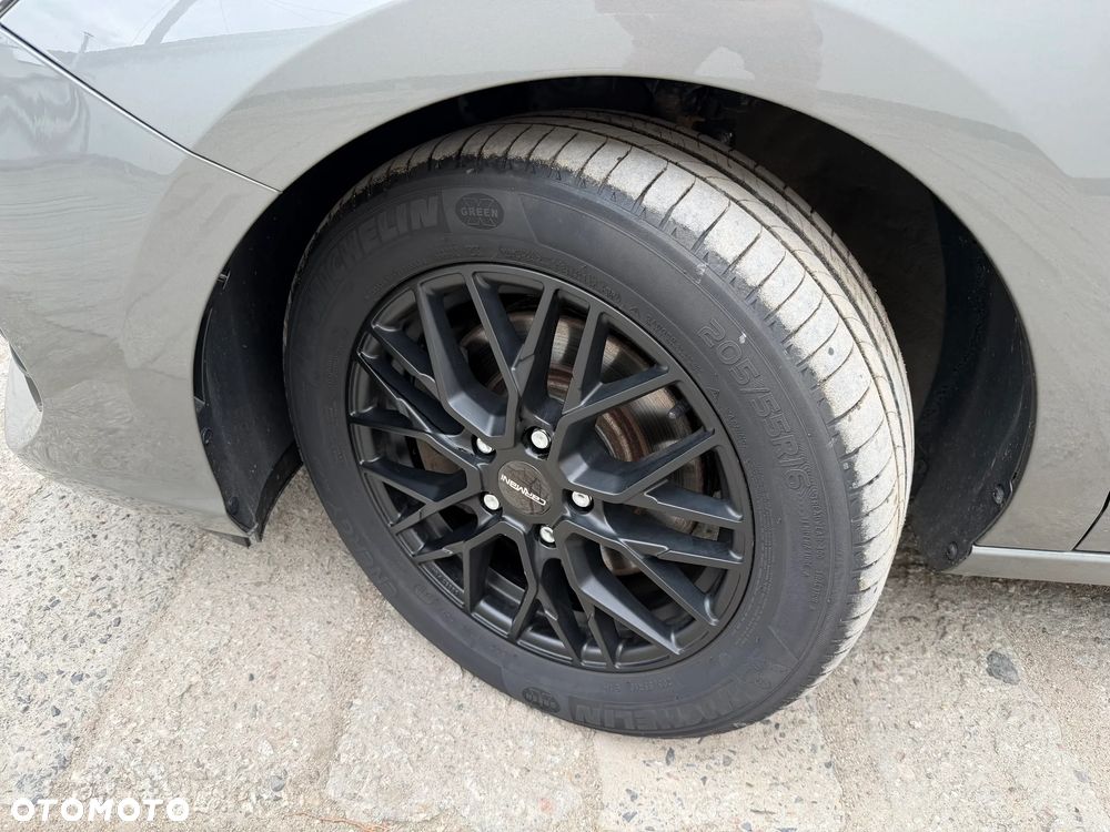 Hyundai i30 1.6 CRDI Select - 29