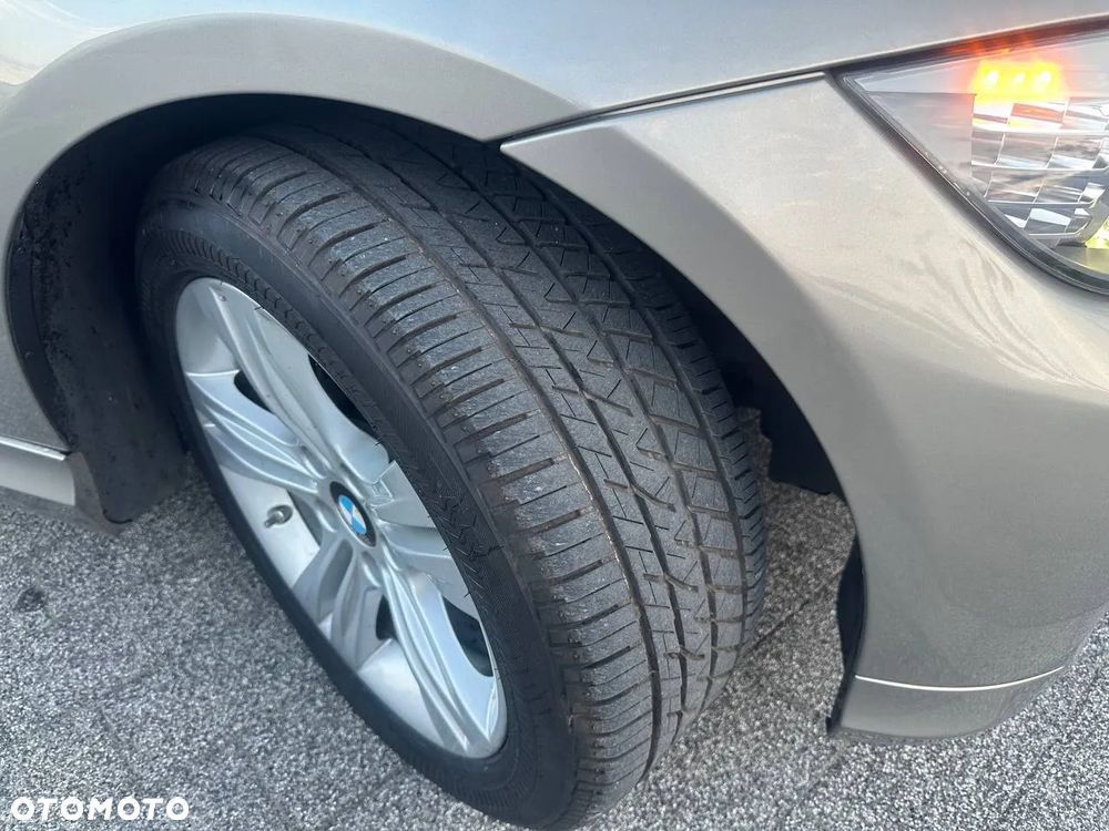 BMW Seria 3 318i Edition Lifestyle - 14
