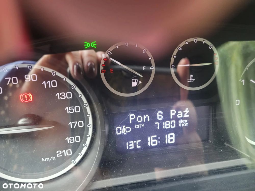 Lancia Ypsilon 1.2 8V Black&Red S&S - 3