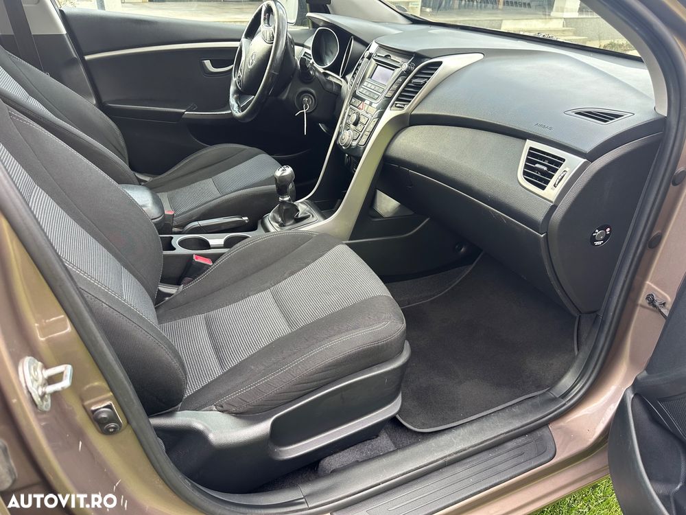 Hyundai i30 1.4 Classic - 6