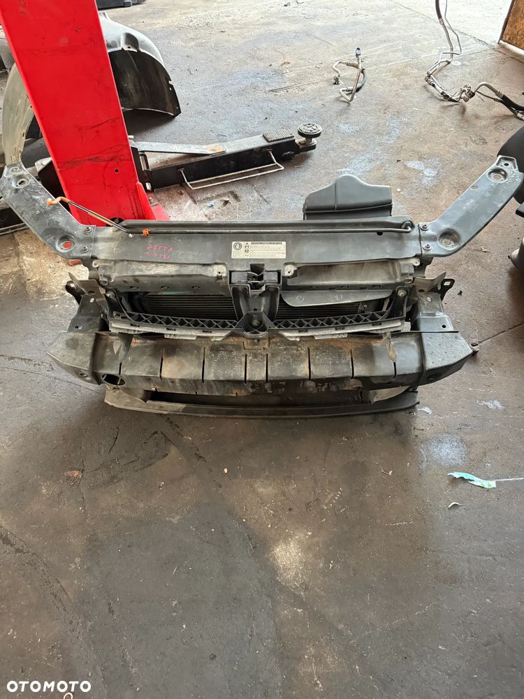 VW JETTA A6 VI 1.4 TSI PAS PRZEDNI KOMPLETNY Z CHŁODNICAMI - 1