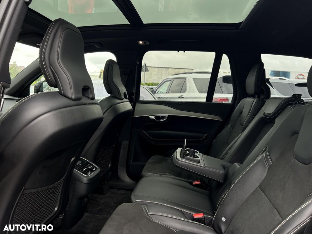 Volvo XC 90 B5 D AWD Plus Dark - 36