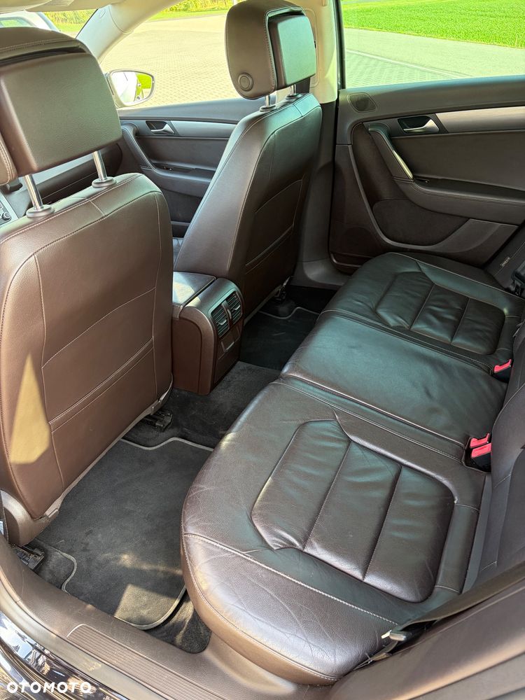 Volkswagen Passat 2.0 TDI 4Mot Highline DSG - 14