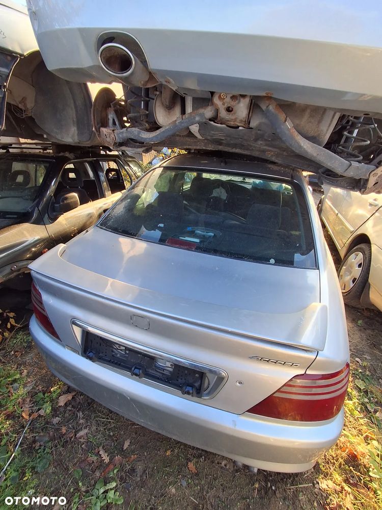 Honda Accord 6 klapa bagaznika