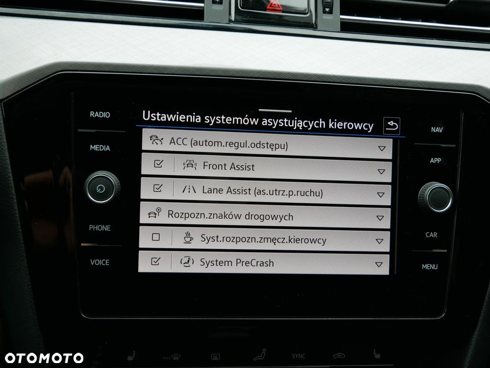 Volkswagen Passat 2.0 TDI EVO Business - 24