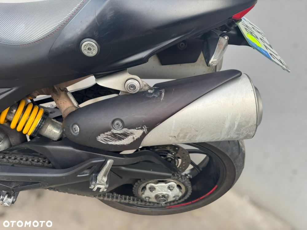 Ducati Monster - 19