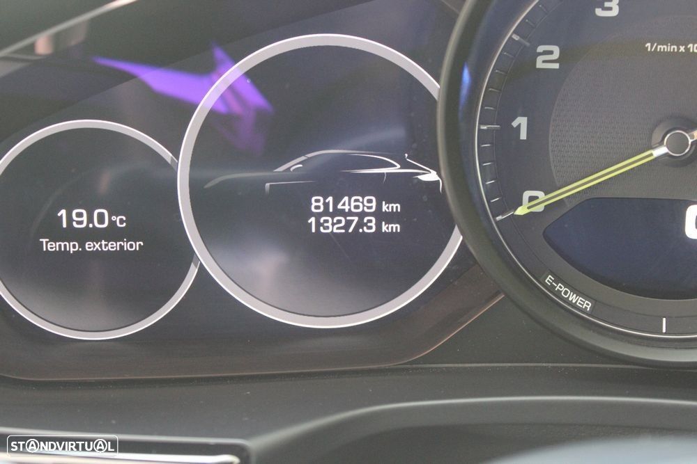 Porsche Panamera Sport Turismo 4 E-Hybrid - 27