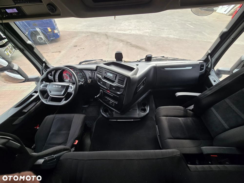 Iveco S-WAY 480 KM standard retarder - 32