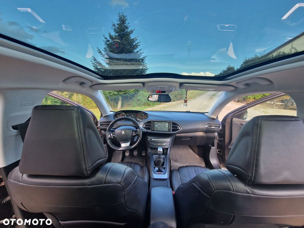 Peugeot 308 1.2 PureTech Allure S&S - 5
