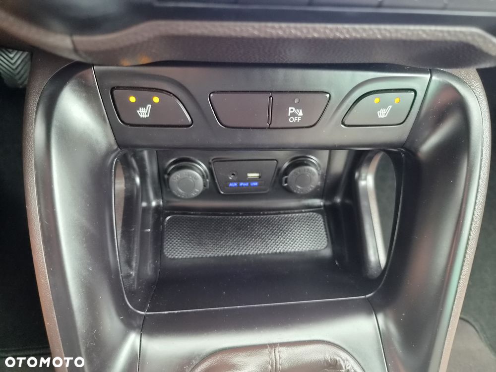 Hyundai ix35 1.7 CRDi Premium 2WD - 21