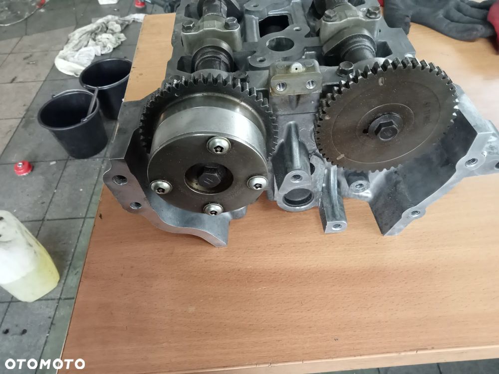 głowica prawa lewa hyundai veracruz 3.8 v 6 po regeneracji - 5