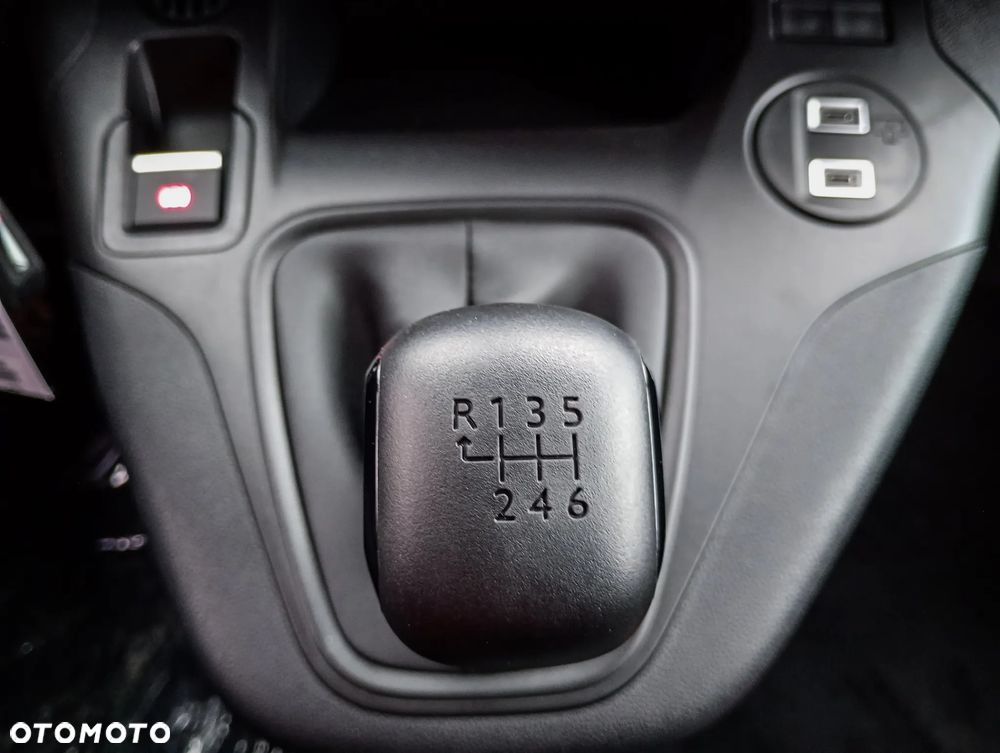 Peugeot Partner / sprawdź pełną ofertę - 28