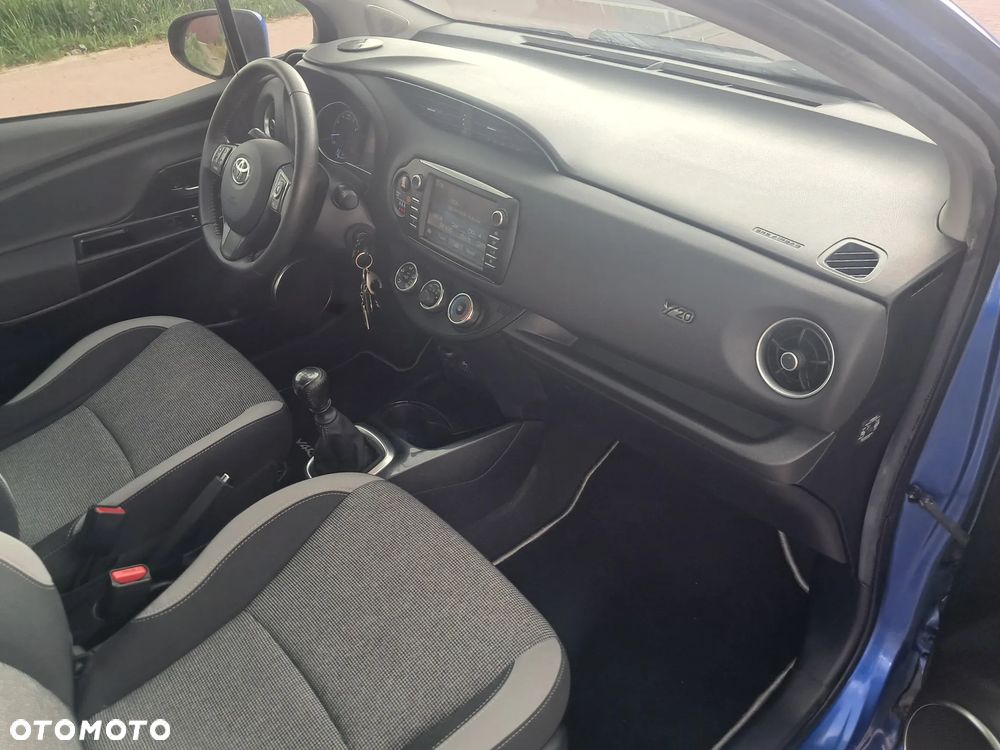 Toyota Yaris - 12