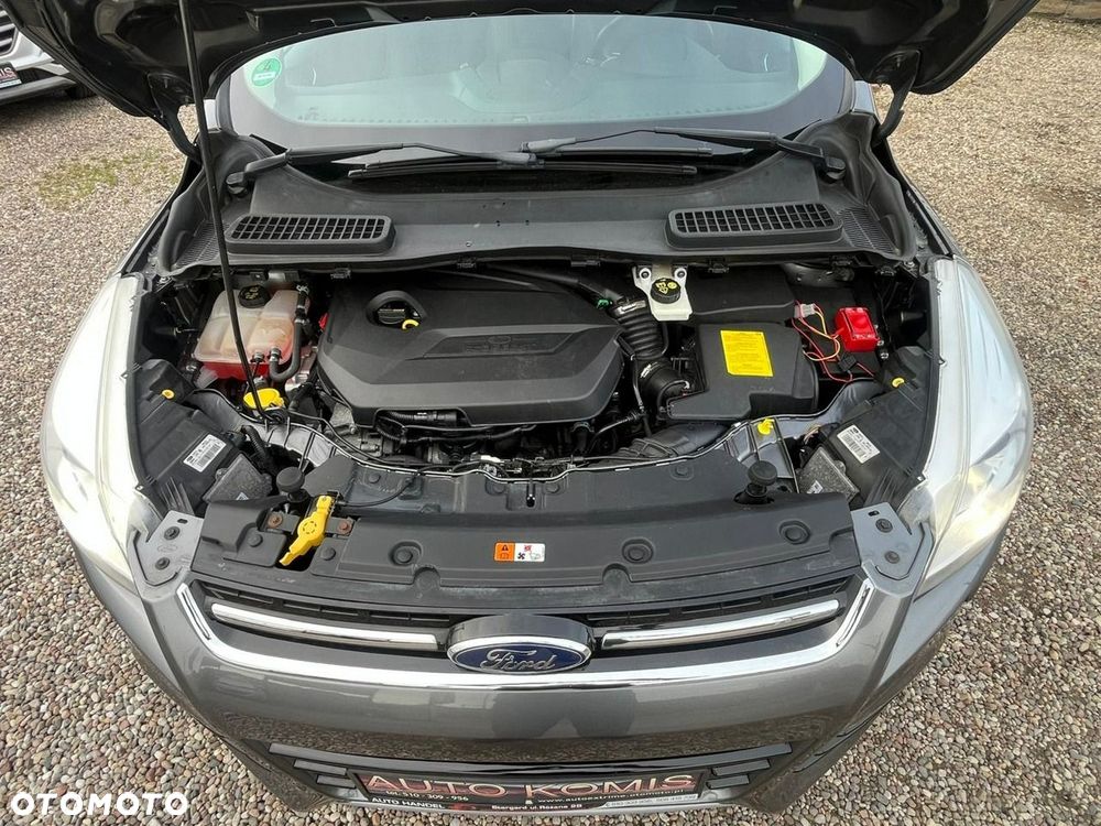Ford Kuga 1.6 EcoBoost 2x4 Titanium - 10