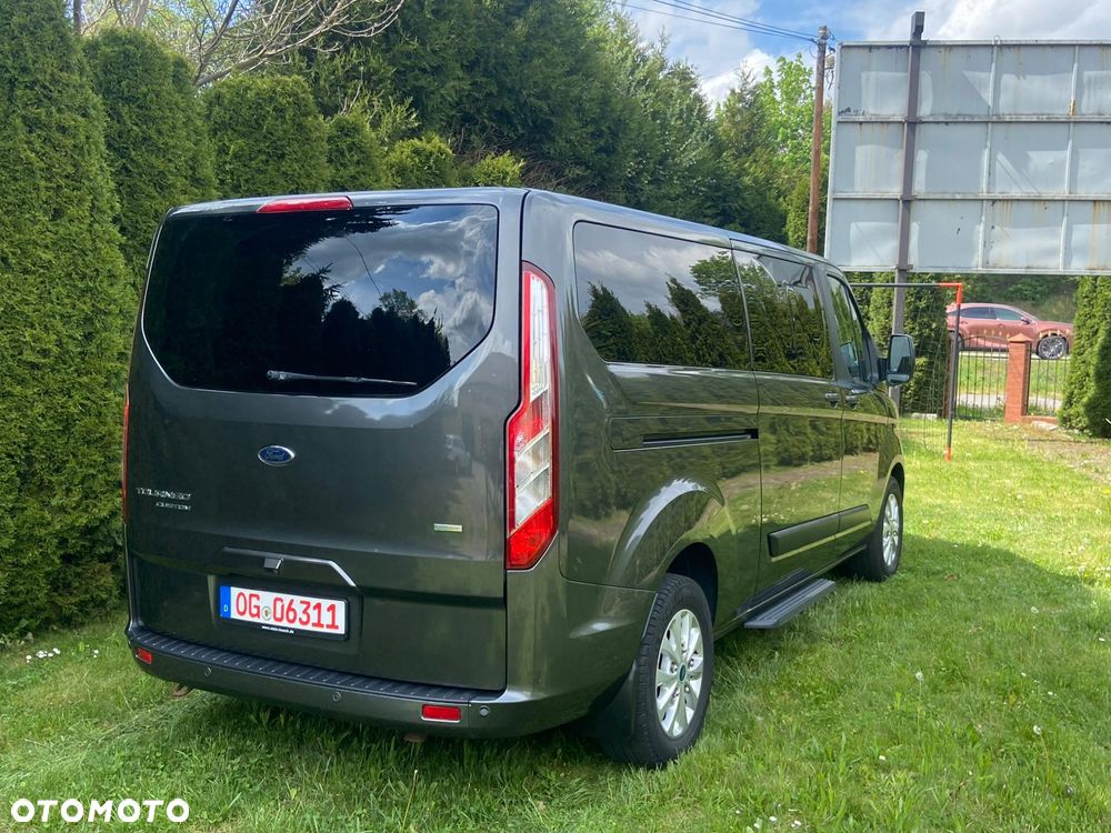 Ford Tourneo Custom - 9