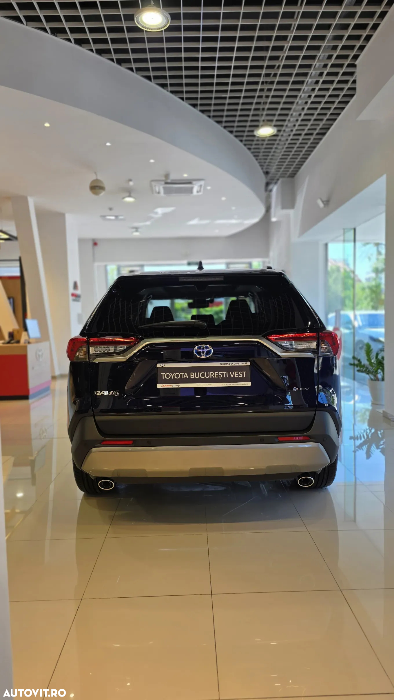 Toyota RAV4 2.5 Hybrid VVT-iE 4x4 Luxury Premium - 13
