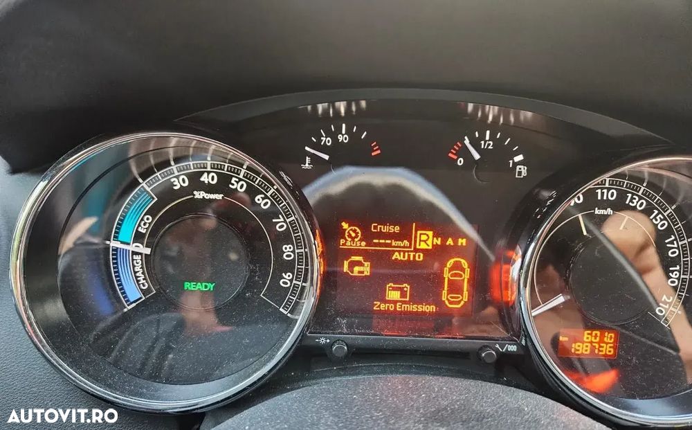 Peugeot 3008 HYbrid4 2.0 HDI FAP ETG + Electric - 14