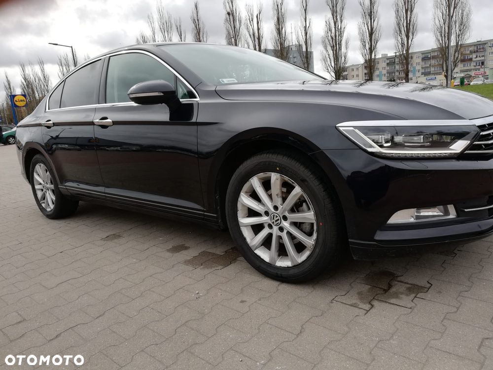 Volkswagen Passat - 2