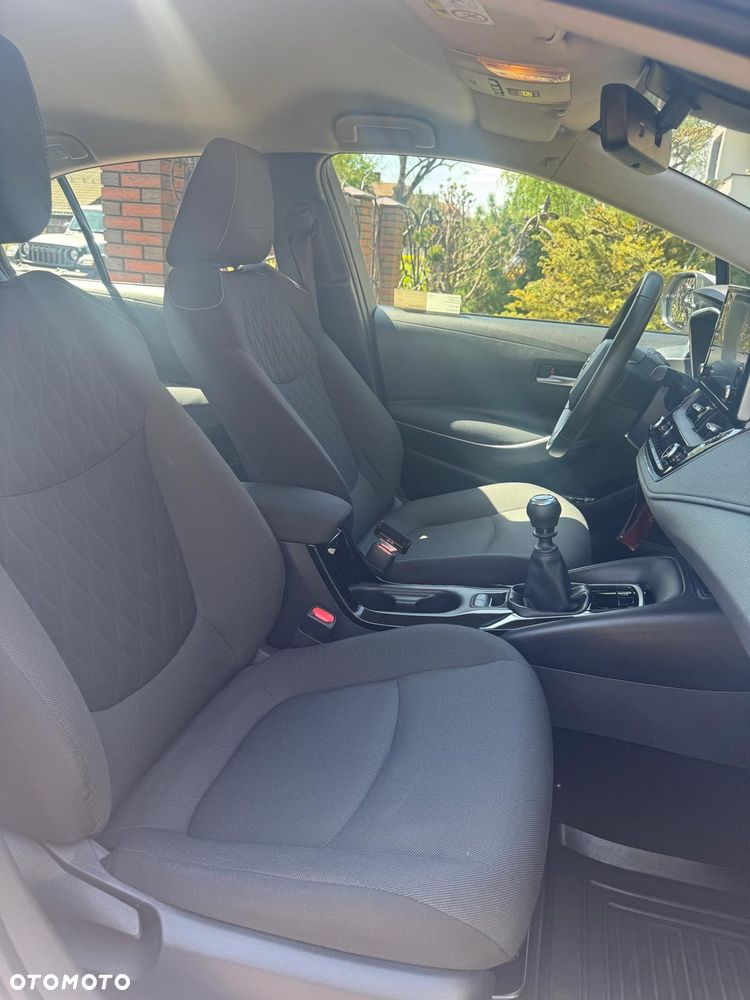 Toyota Corolla 1.6 Premium - 16