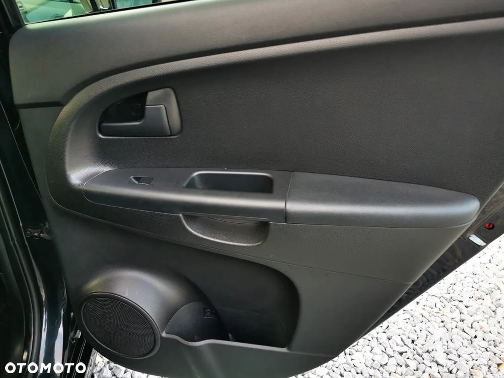 Kia Venga 1.4 CVVT Business Line - 23