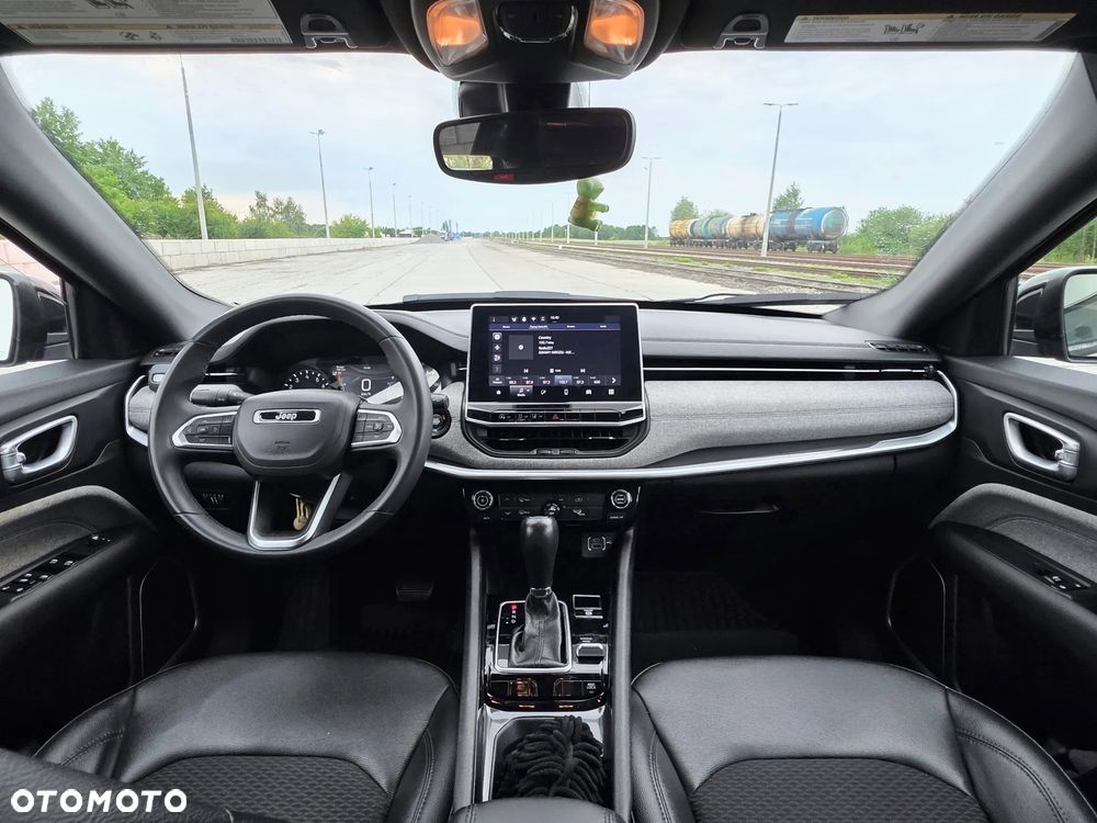 Jeep Compass - 16