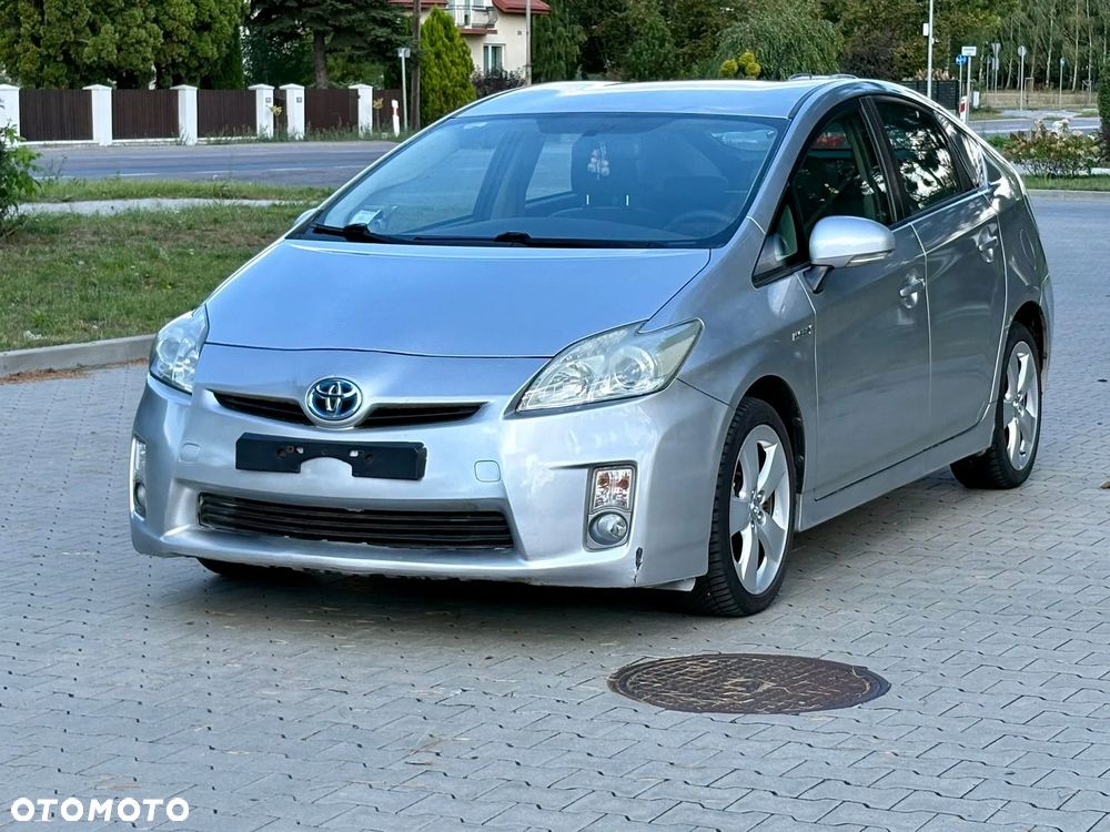 Toyota Prius (Hybrid) Executive - 7