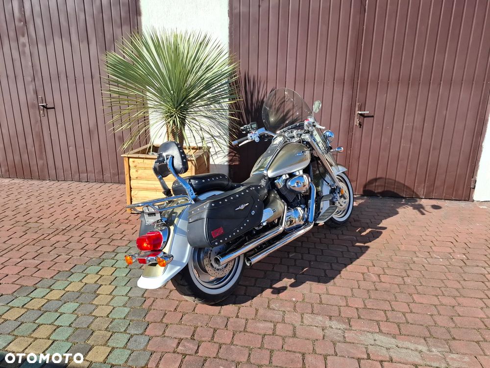 Suzuki Boulevard - 2