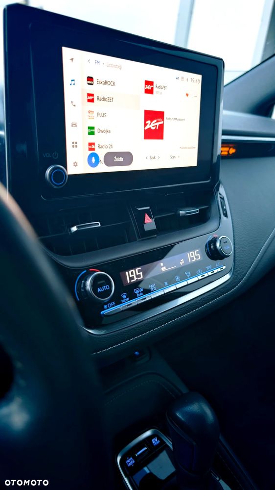 Toyota Corolla 1.8 Hybrid Comfort - 13