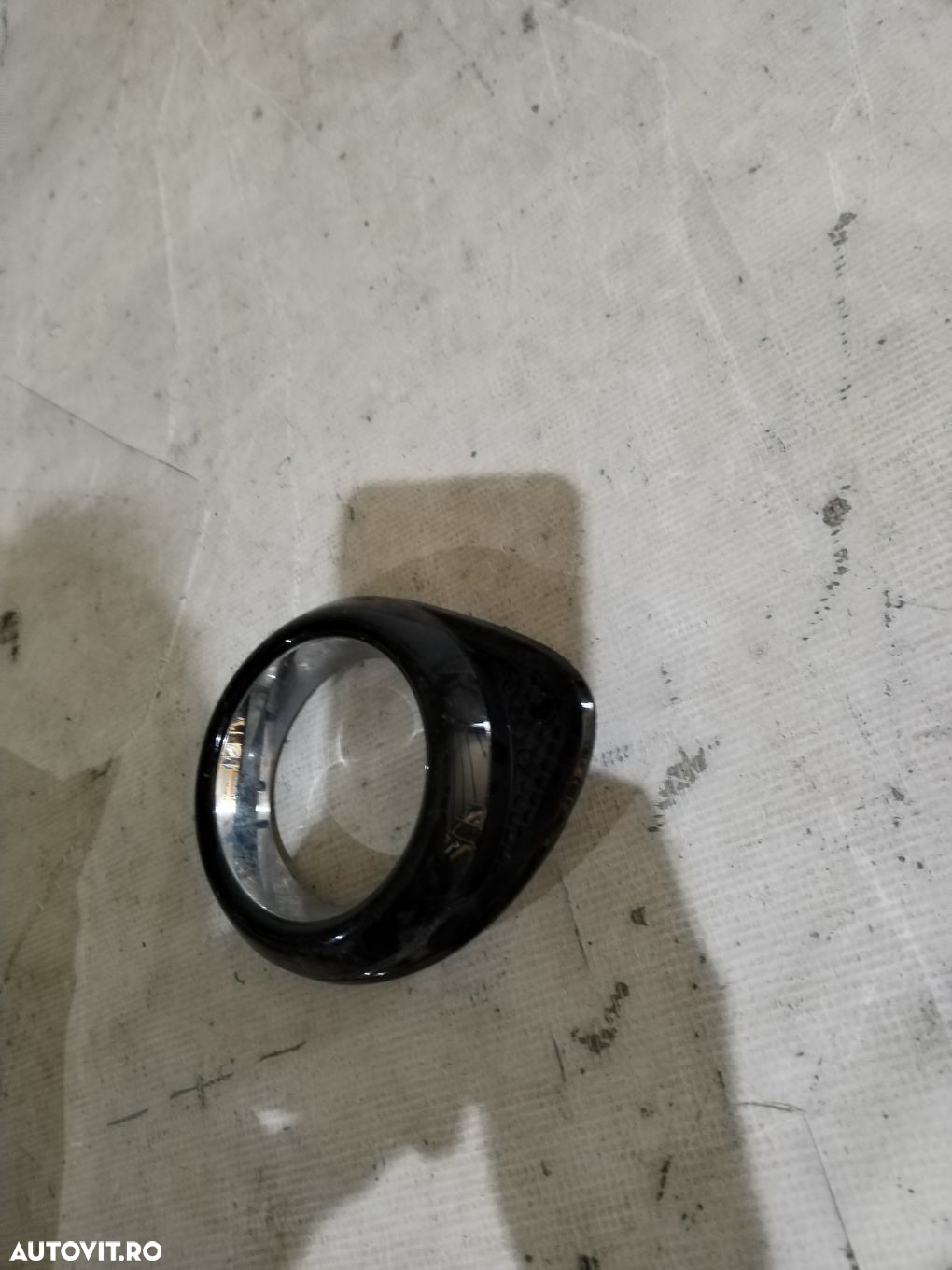 Grila dreapta bara spate, Opel Adam, 2012, 2013, 2014, 2015, 2016, 2017, 2018, cod origine OE 13356492. - 2