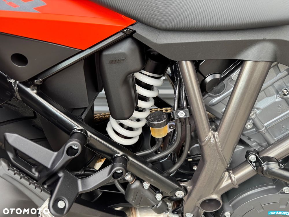KTM Adventure - 27