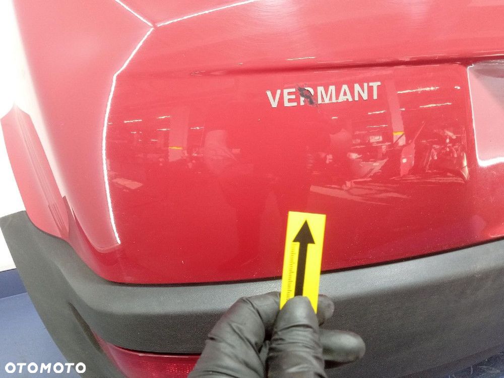 VOLVO C30  ZDERZAK TYŁ PASSION RED SOLID HATCHBACK - 7