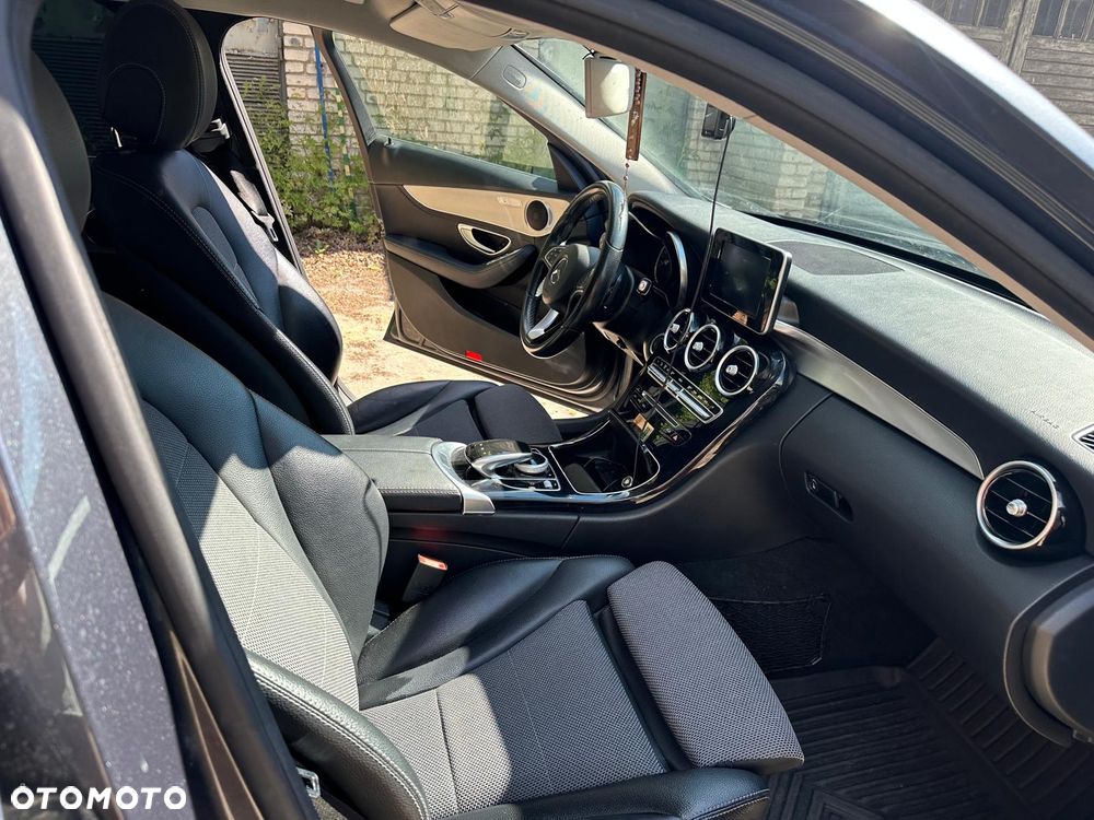 Mercedes-Benz Klasa C 200 (BlueTEC) d 7G-TRONIC Exclusive - 16