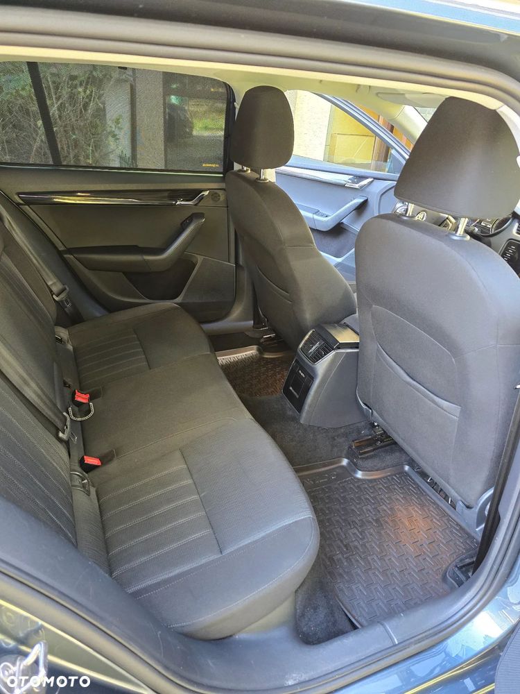 Skoda Octavia 2.0 TDI SCR Style DSG - 13