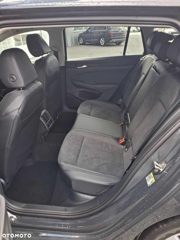 Volkswagen Golf 1.5 eTSI mHEV Style DSG - 15