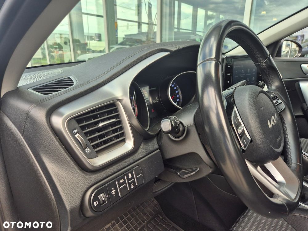 Kia Ceed 1.5 T-GDI M - 9