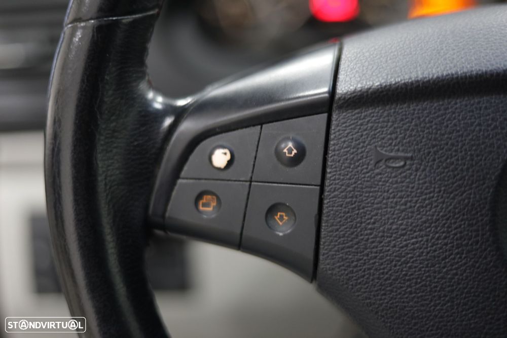 Mercedes-Benz B 200 CDi Autotronic - 13