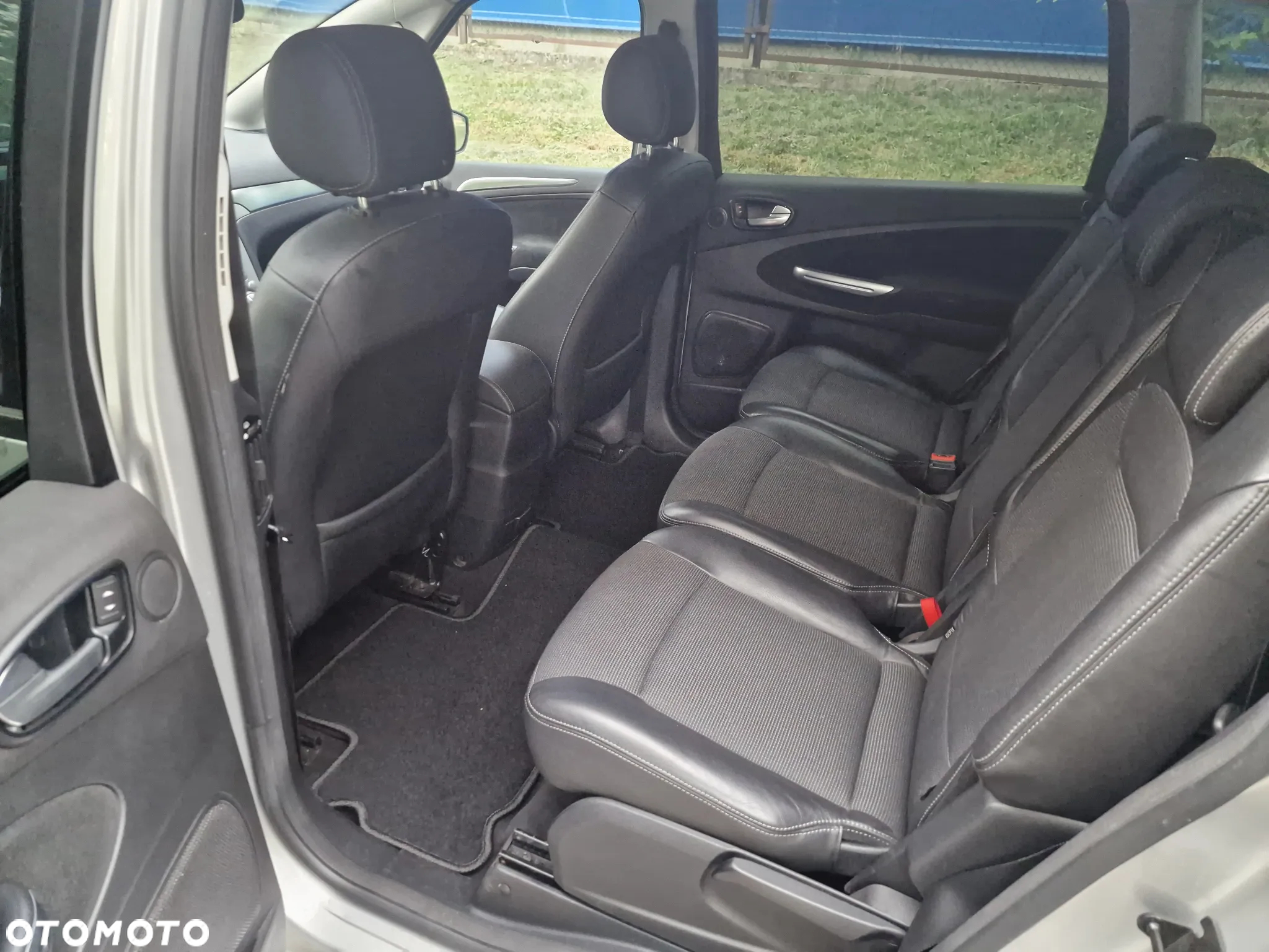 Ford S-Max 2.0 TDCi DPF Titanium - 12