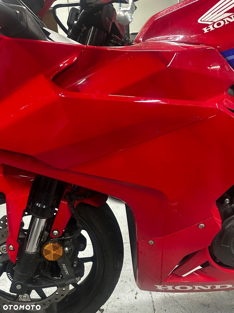Honda CBR - 13